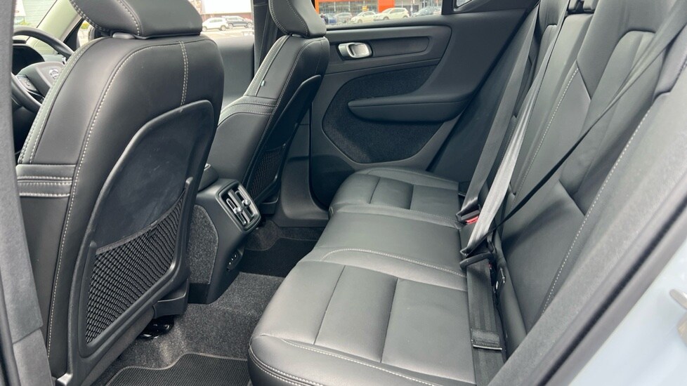 Used Volvo XC40 2025 for sale - 75625254: Photo 10