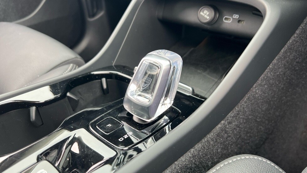 Used Volvo XC40 2025 for sale - 75625254: Photo 14