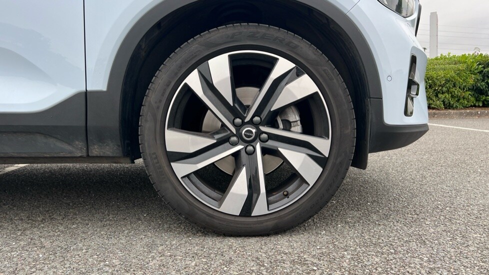 Used Volvo XC40 2025 for sale - 75625254: Photo 16