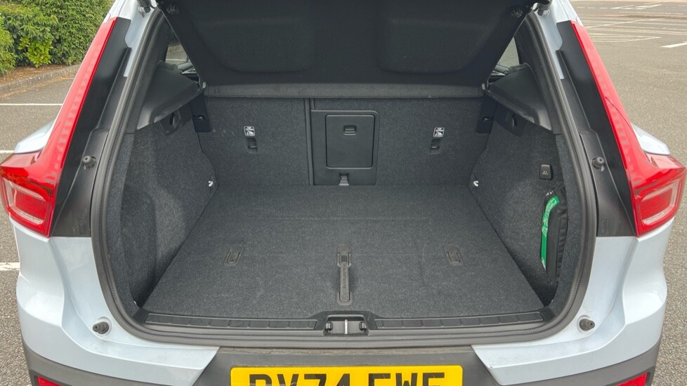 Used Volvo XC40 2025 for sale - 75625254: Photo 17