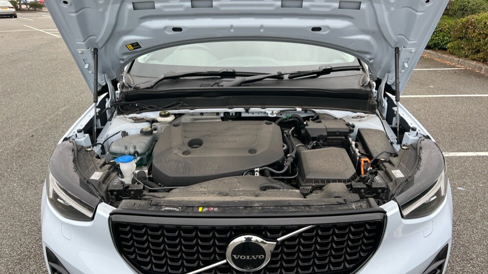 Used Volvo XC40 2025 for sale - 75625254: Photo 23