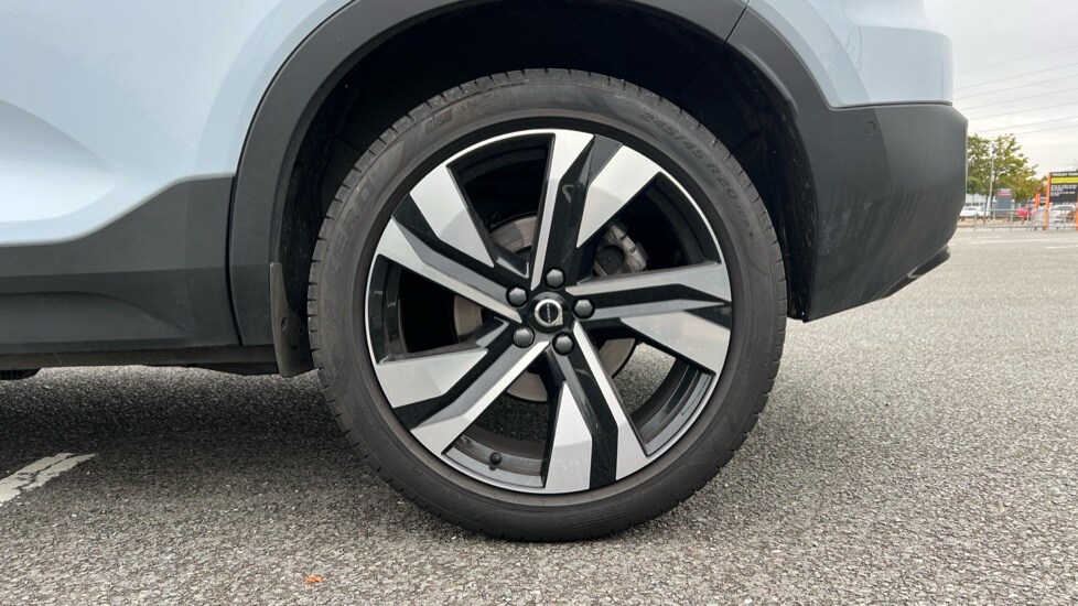 Used Volvo XC40 2025 for sale - 75625254: Photo 26