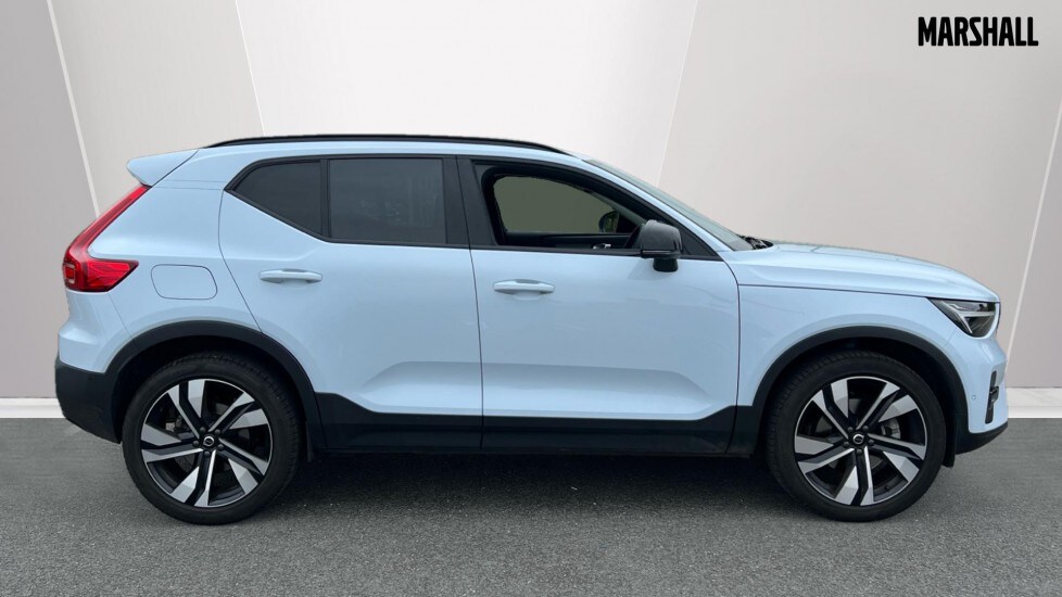 Used Volvo XC40 2025 for sale - 75625254: Photo 3