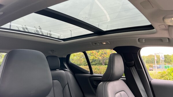 Used Volvo XC40 2025 for sale - 75625254: Photo 44