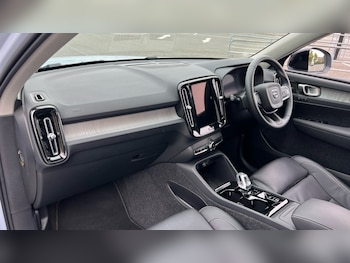 Used Volvo XC40 2025 for sale - 75625254: Photo