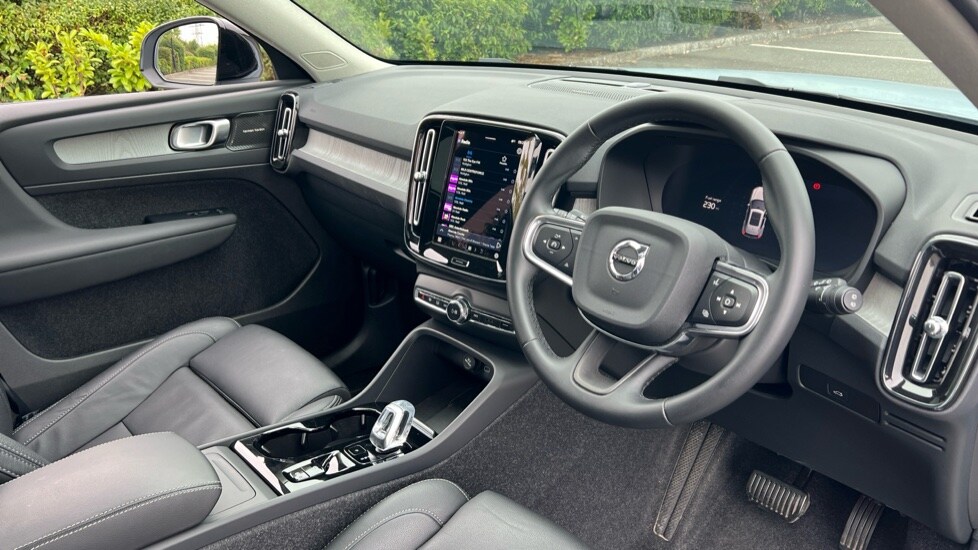Used Volvo XC40 2025 for sale - 75625254: Photo 5