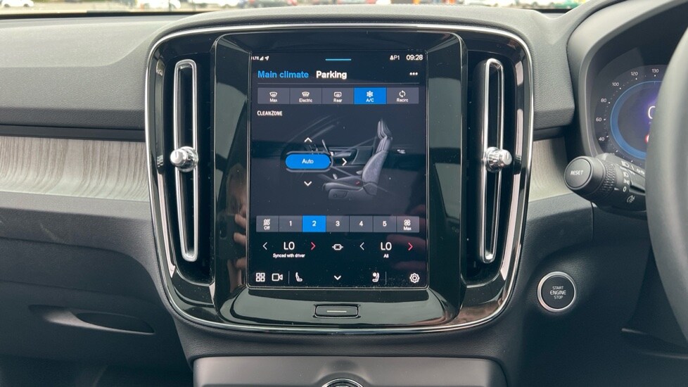 Used Volvo XC40 2025 for sale - 75625254: Photo 63