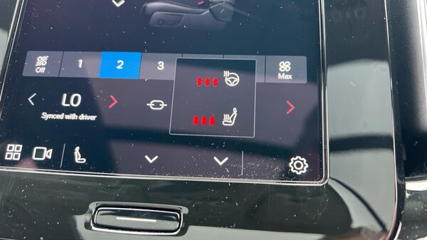 Used Volvo XC40 2025 for sale - 75625254: Photo 64