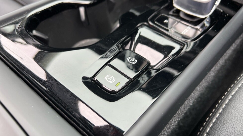 Used Volvo XC40 2025 for sale - 75625254: Photo 68