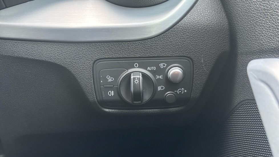 Used Audi Q2 2018 for sale - 76766094: Photo 53