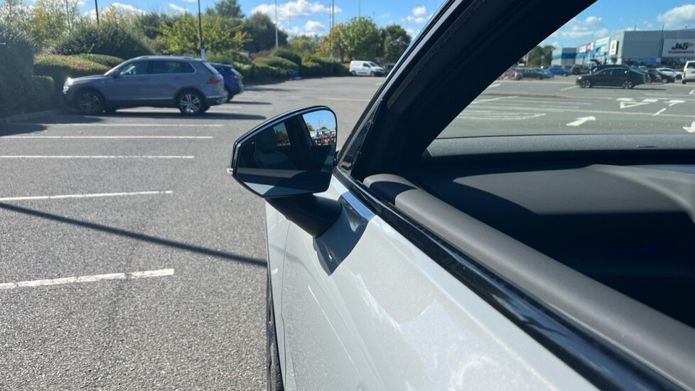 Used Volvo EX30 2025 for sale - 76145890: Photo 42