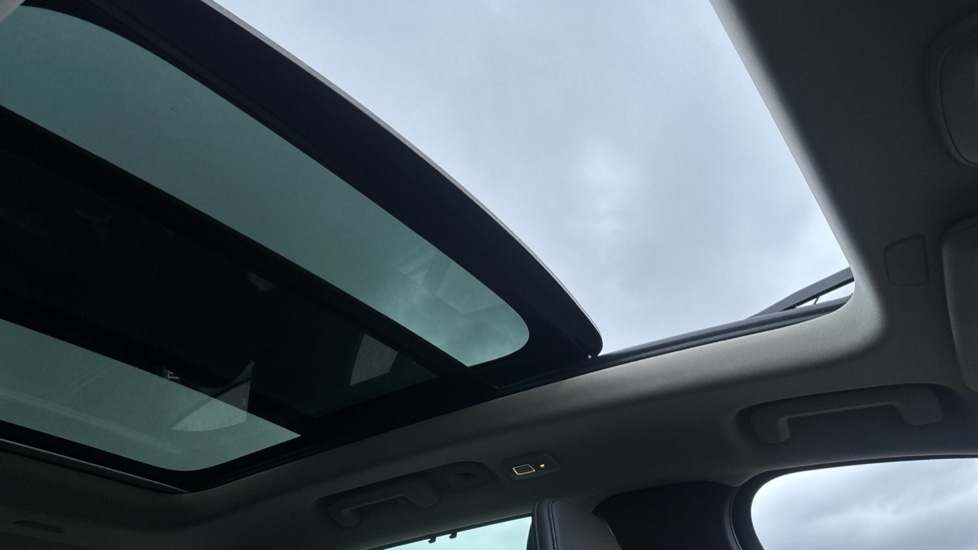 Used Volvo XC90 2022 for sale - 76921862: Photo 63