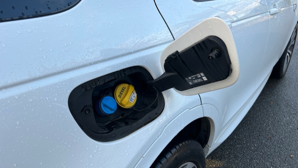 Used Land Rover Discovery Sport 2021 for sale - 76428116: Photo 21