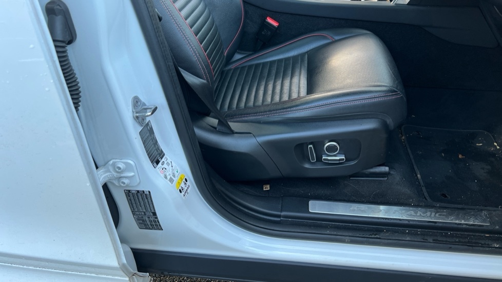 Used Land Rover Discovery Sport 2021 for sale - 76428116: Photo 32