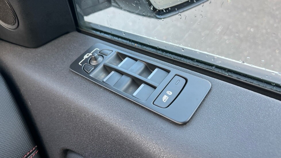 Used Land Rover Discovery Sport 2021 for sale - 76428116: Photo 62