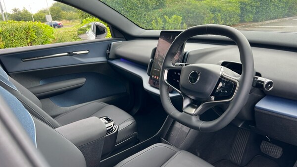 Used Volvo EX30 2025 for sale - 75702594: Photo 5