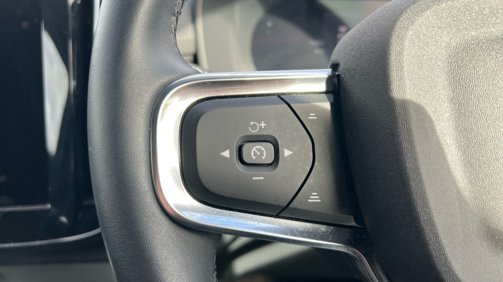 Used Volvo XC40 2024 for sale - 76410573: Photo 18