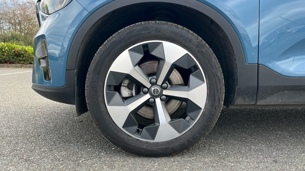 Used Volvo XC40 2024 for sale - 76410573: Photo 25