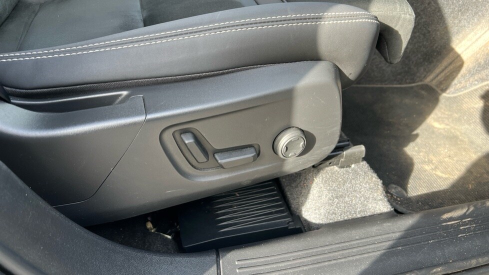 Used Volvo XC40 2024 for sale - 76410573: Photo 56