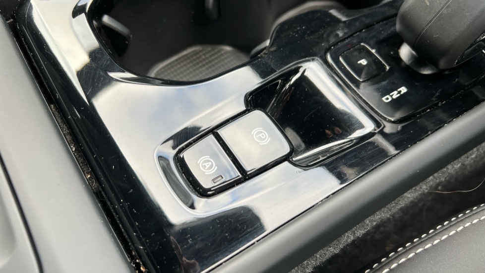 Used Volvo XC40 2024 for sale - 76410573: Photo 59