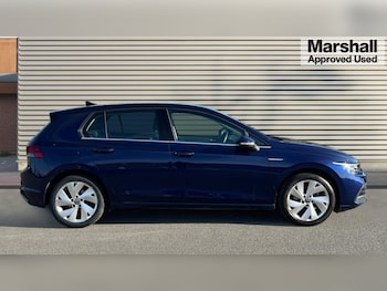 Used Volkswagen Golf 2020 for sale - 75742792: Photo