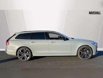 Used Volvo V90 2025 for sale - 76933077: Photo