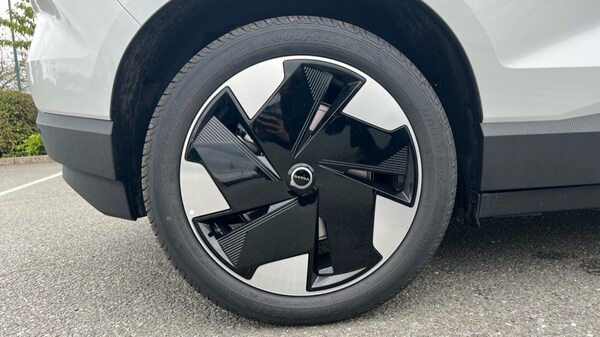 Used Volvo EX30 2025 for sale - 76146011: Photo 24