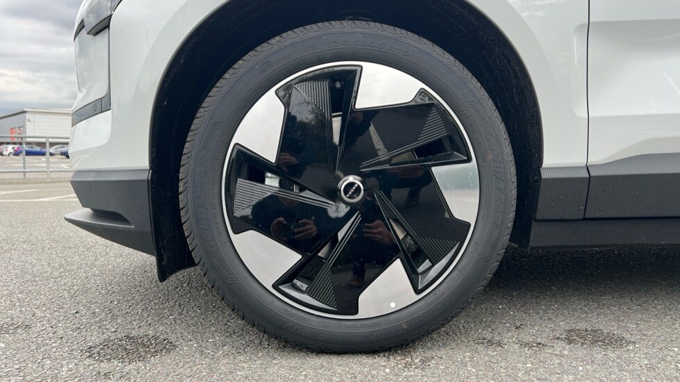 Used Volvo EX30 2025 for sale - 76146011: Photo 25