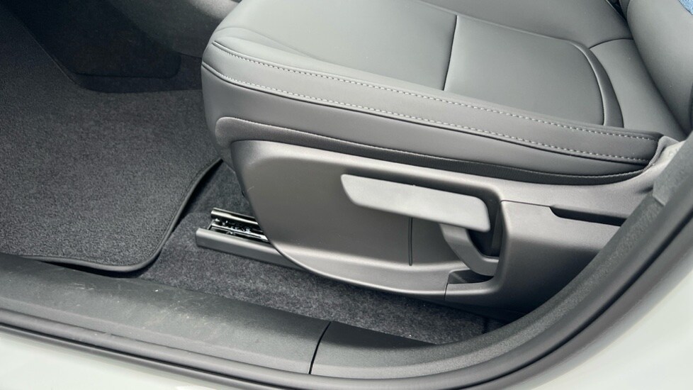 Used Volvo EX30 2025 for sale - 76146011: Photo 30