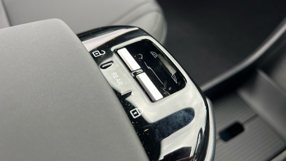 Used Volvo EX30 2025 for sale - 76146011: Photo 31