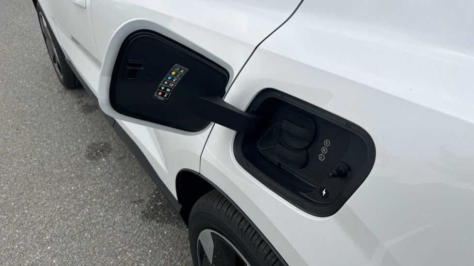 Used Volvo EX30 2025 for sale - 76146011: Photo 38