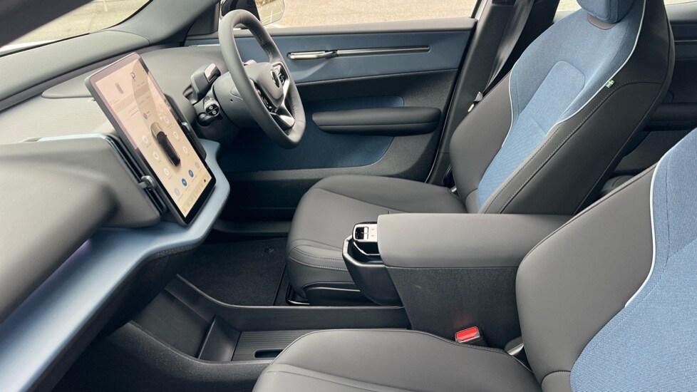 Used Volvo EX30 2025 for sale - 76146011: Photo 51