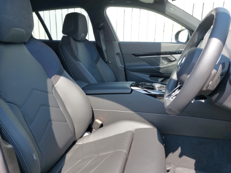 Used BMW 5 Series 2025 for sale - 76272017: Photo 11