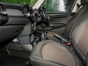 Used MINI Hatch 2017 for sale - 77202110: Photo