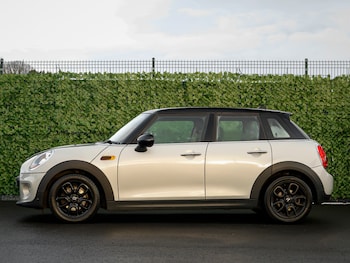 Used MINI Hatch 2017 for sale - 77202110: Photo