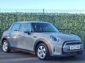 2022 - 1.5 Cooper Classic 5dr Auto