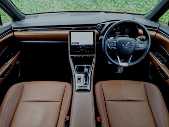 Used Lexus LBX 2025 for sale - 78580520: Photo