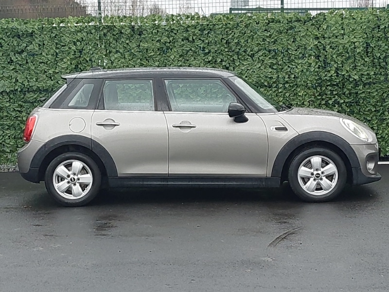 Used MINI Hatch 2019 for sale - 77454189: Photo 2