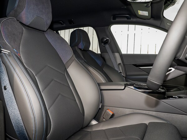 Used BMW 5 Series 2024 for sale - 74005823: Photo 11
