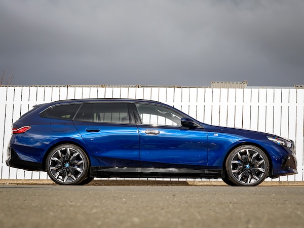 Used BMW 5 Series 2024 for sale - 74005823: Photo 2