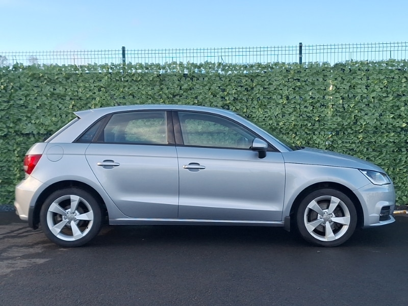 Used Audi A1 2016 for sale - 77881905: Photo 2