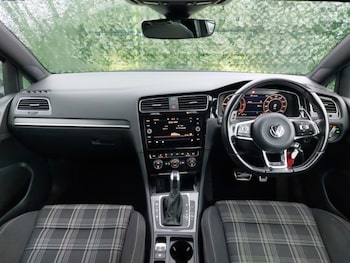 Used Volkswagen Golf 2019 for sale - 77223880: Photo