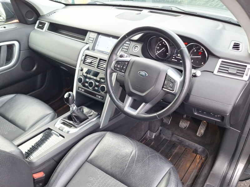 Used Land Rover Discovery Sport 2017 for sale - 77682647: Photo 11