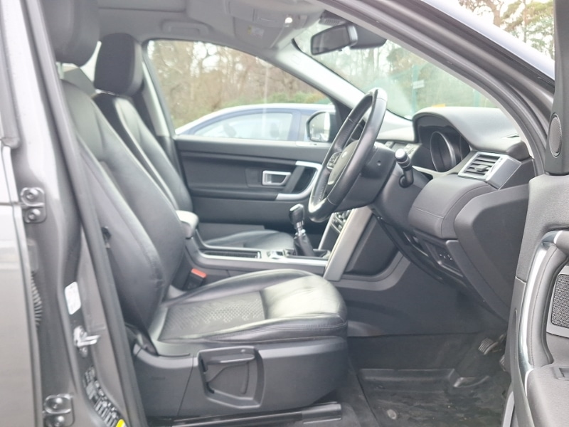 Used Land Rover Discovery Sport 2017 for sale - 77682647: Photo 6
