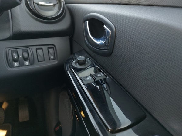 Used Renault Clio 2014 for sale - 76054242: Photo 17