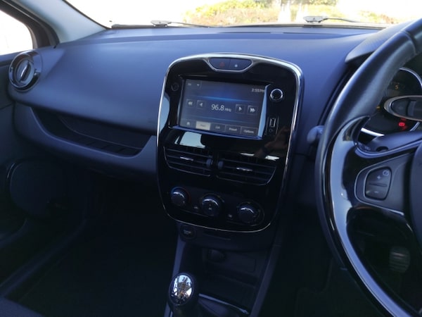 Used Renault Clio 2014 for sale - 76054242: Photo 6