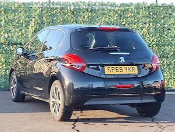 Used Peugeot 208 2019 for sale - 77736650: Photo