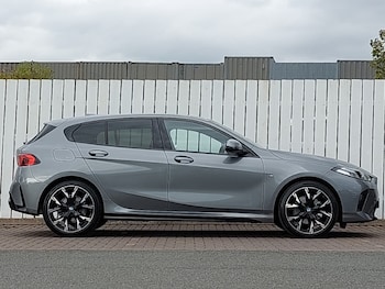 Used BMW 1 Series 2025 for sale - 76052219: Photo 2