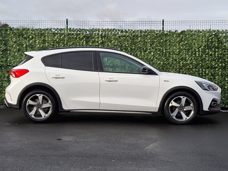 Used Ford Focus 2020 for sale - 77536665: Photo 2