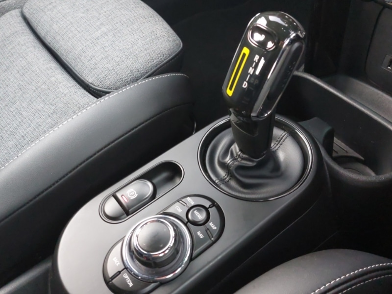 Used MINI Hatch 2023 for sale - 77108301: Photo 10